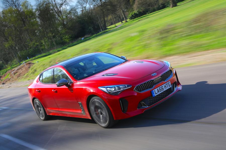  Kia Stinger GT (CK) 2017 года  (UK) (фото 5 из 5)